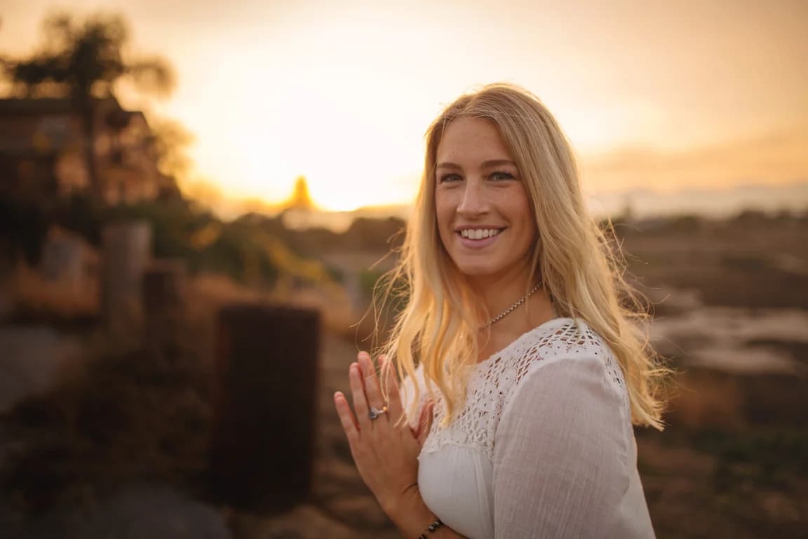 Lauren Aluminea